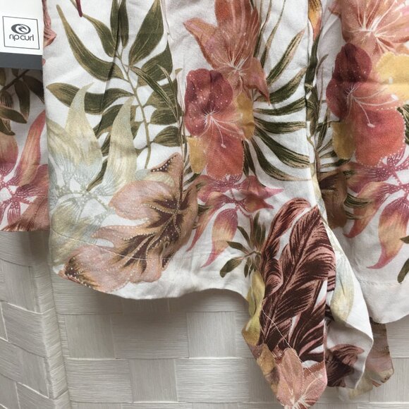 NWT rip curl white floral high waist shorts size medium - Picture 9 of 12